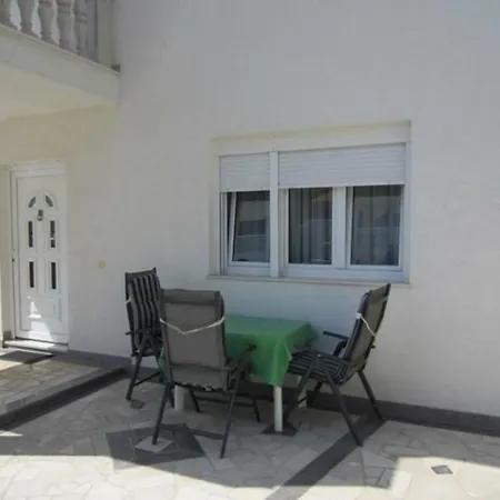 Jureta Apartament Okrug Gornji