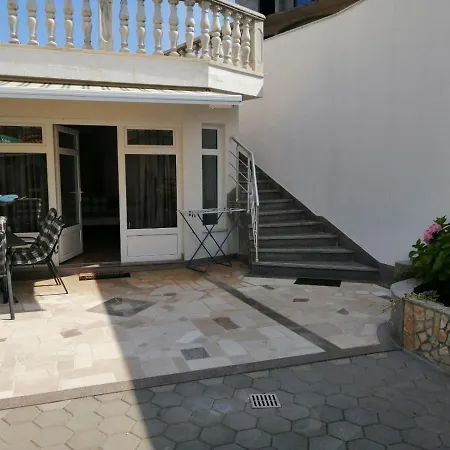 Apartment Jureta