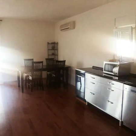 Apartment Jureta Okrug Gornji