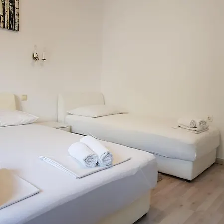 Apartment Jureta Okrug Gornji