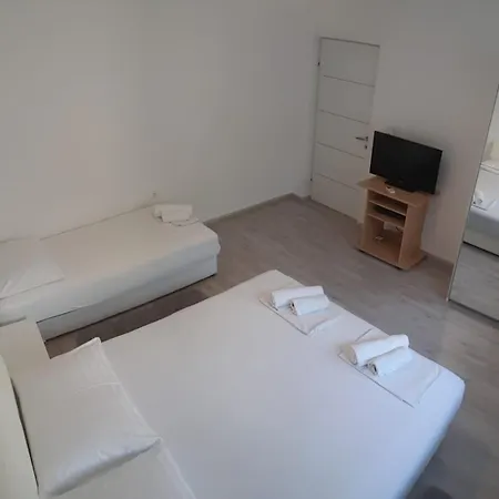 Apartment Jureta Okrug Gornji