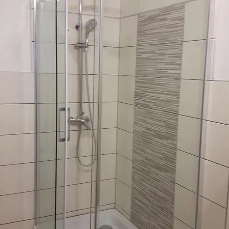 Apartment Jureta Okrug Gornji