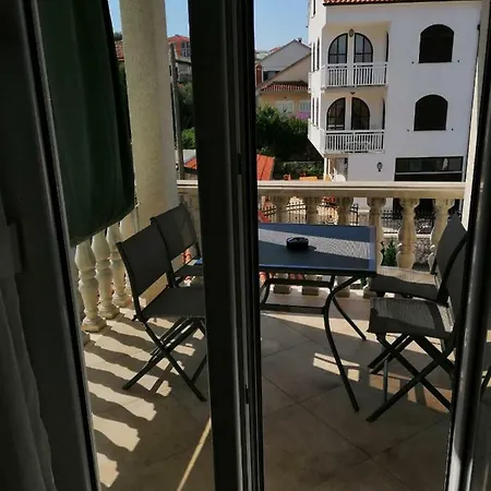 Jureta Apartmán Okrug Gornji
