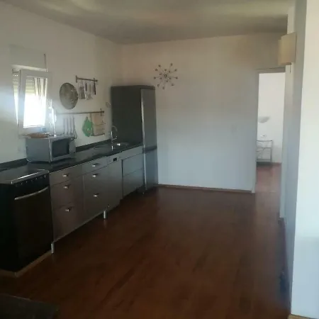 Apartment Jureta Okrug Gornji